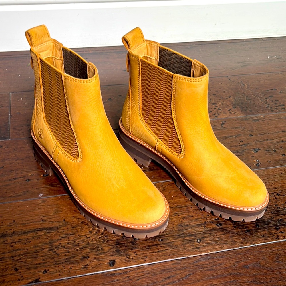 Timberland Woman’s Cortina Valley Chelsea Boots